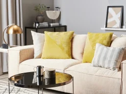 Conjunto De 2 Almofadas Decorativas Em Veludo Amarelo 45 X 45 Cm Origanum