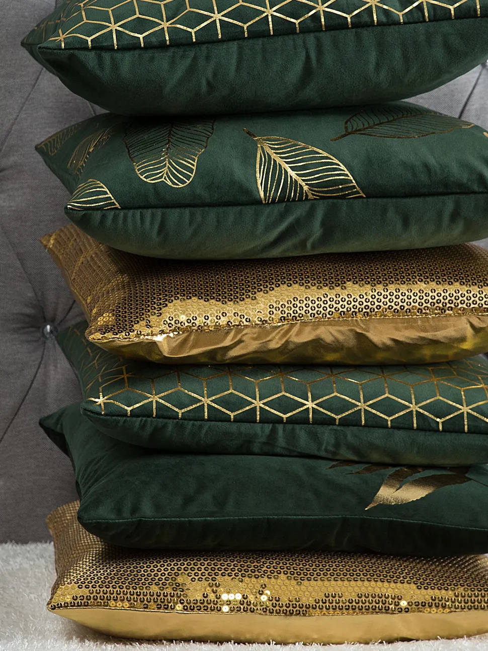 Conjunto De 2 Almofadas Decorativas Com Lantejoulas 45 X 45 Cm Dourada Aster
