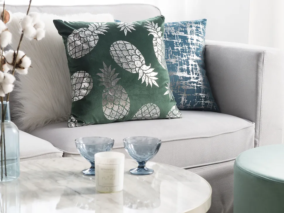 Conjunto De 2 Almofadas Decorativas Verdes Escuras 45 X 45 Cm Astilbe