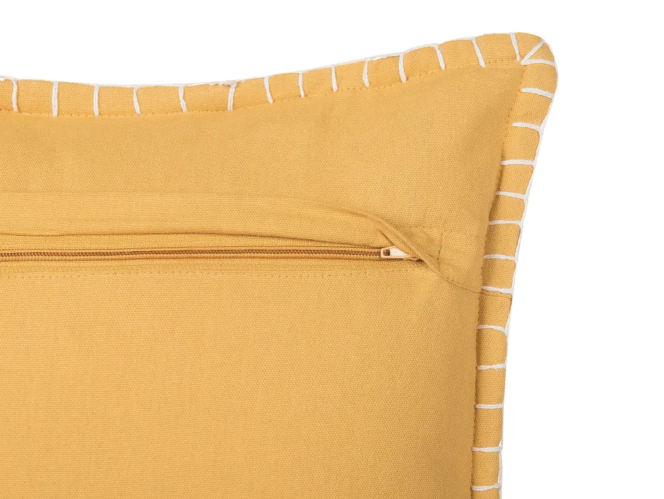 Conjunto De 2 Almofadas Decorativas Algodao E Viscose Amarela Com Relevo 45 X 45 Cm Kavalam