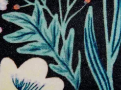 Conjunto De 2 Almofadas Decorativas Padrao Floral Veludo Verde E Preto 45 X 45 Cm Osmunda