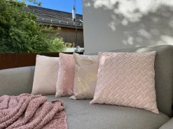 Conjunto De 2 Almofadas Decorativas 45 X 45 Cm Rosa Freesia
