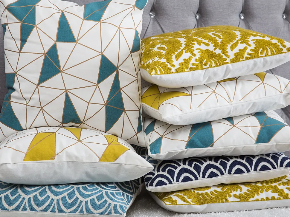 Conjunto De 2 Almofadas Decorativas Bordadas Algodao Amarelo 45 X 45 Primula