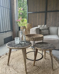 Conjunto De 2 Mesas De Apoio Em Madeira Clara De Mango Sharma