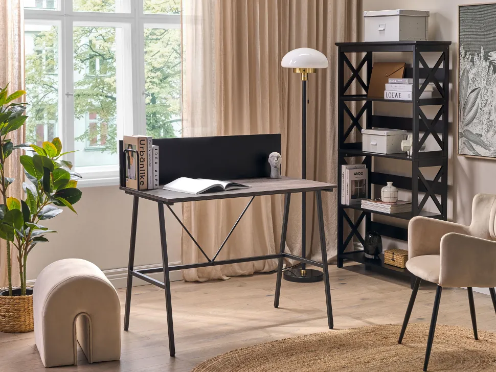 Conjunto De Escritorio Em Madeira Escura E Preto Foster/Hastings