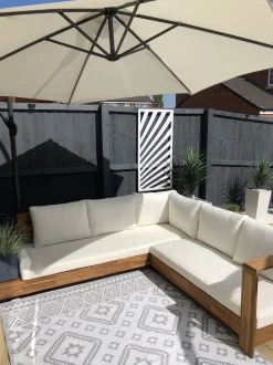 Conjunto De Jardim 5 Lugares Em Madeira De Acacia Branco Creme A Direita Marettimo