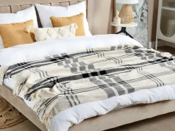 Manta Decorativa Em Algodao Branco-Creme E Preto 130 X 170 Cm Yuvali