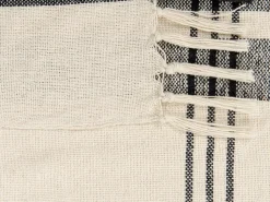 Manta Decorativa Em Algodao Branco-Creme E Preto 130 X 170 Cm Yuvali