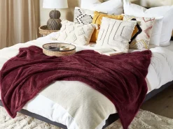 Manta Decorativa Vermelha 125 X 150 Cm Namdu