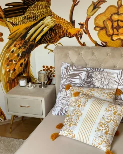 Mesa De Cabeceira Com 1 Gaveta Em Veludo Creme Flayat