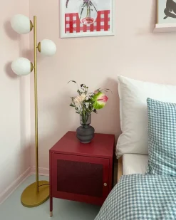 Mesa De Cabeceira Com 1 Porta Em Metal Vermelho Ossett