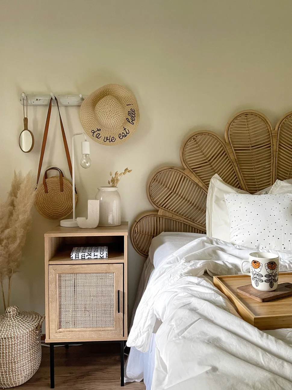 Mesa De Cabeceira Com 1 Porta Em Madeira Clara Pasco