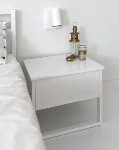 Mesa De Cabeceira De Madeira Pinho Branca Giulia