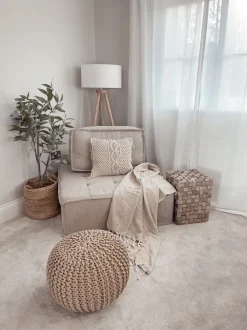 Mesa De Cabeceira Em Madeira Clara Cajeme