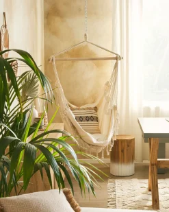 Mesa De Cabeceira Redonda Em Madeira Clara Movas