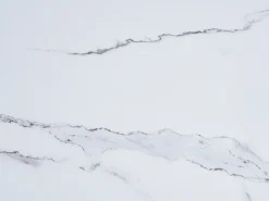 Mesa De Centro Efeito De Marmore Branco Com Preto Bernie