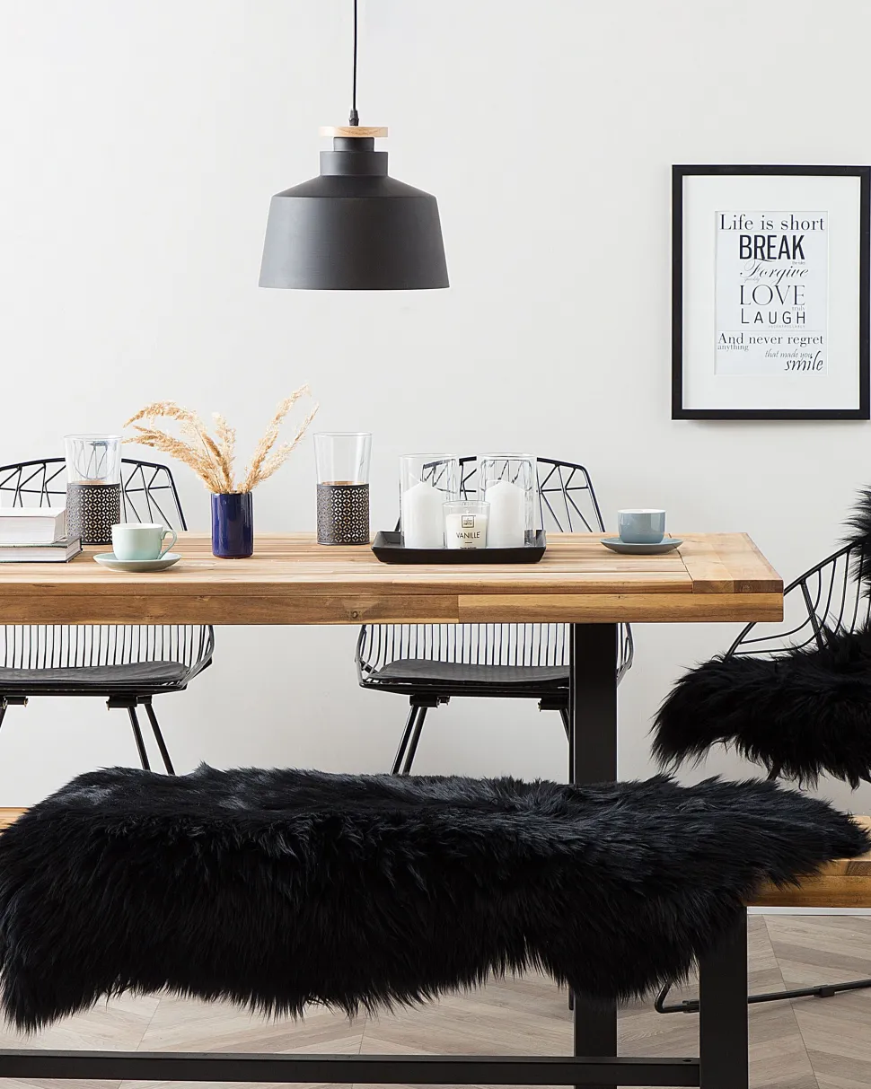 Pele De Ovelha Preto Uluru