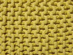 Pufe Em Tricot Amarelo 50 X 50 X 31 Cm Conrad