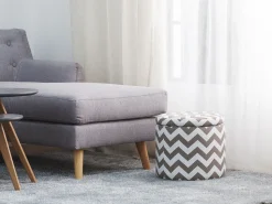 Repousa-Pes Cinzento E Branco Com Arrumação Tunica