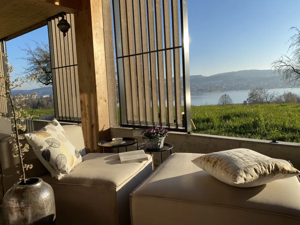 Sofa De Canto Modular 7 Lugares A Direita Com Repousa Pes Em Tecido Creme Arezzo