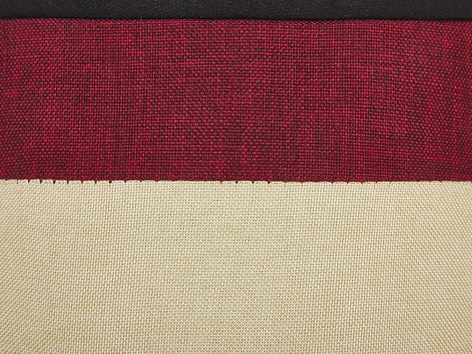 Tamborete Creme Com Arrumação Samurai