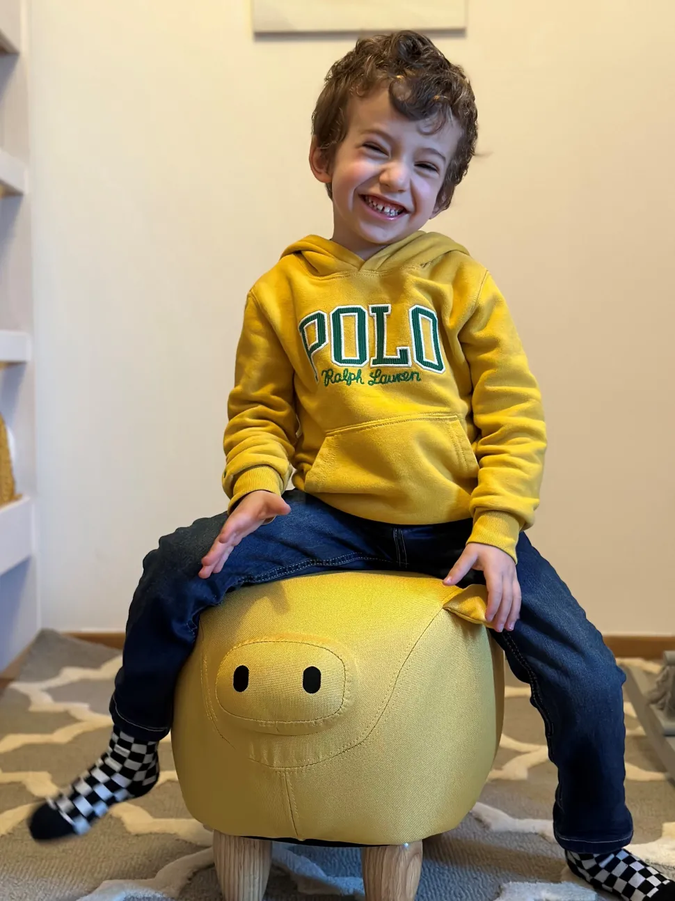 Tamborete Em Tecido Amarelo Piggy