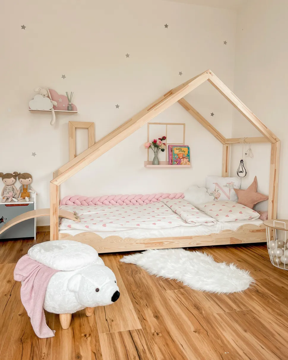 Tamborete Em Tecido Branco Com Arrumação Bear