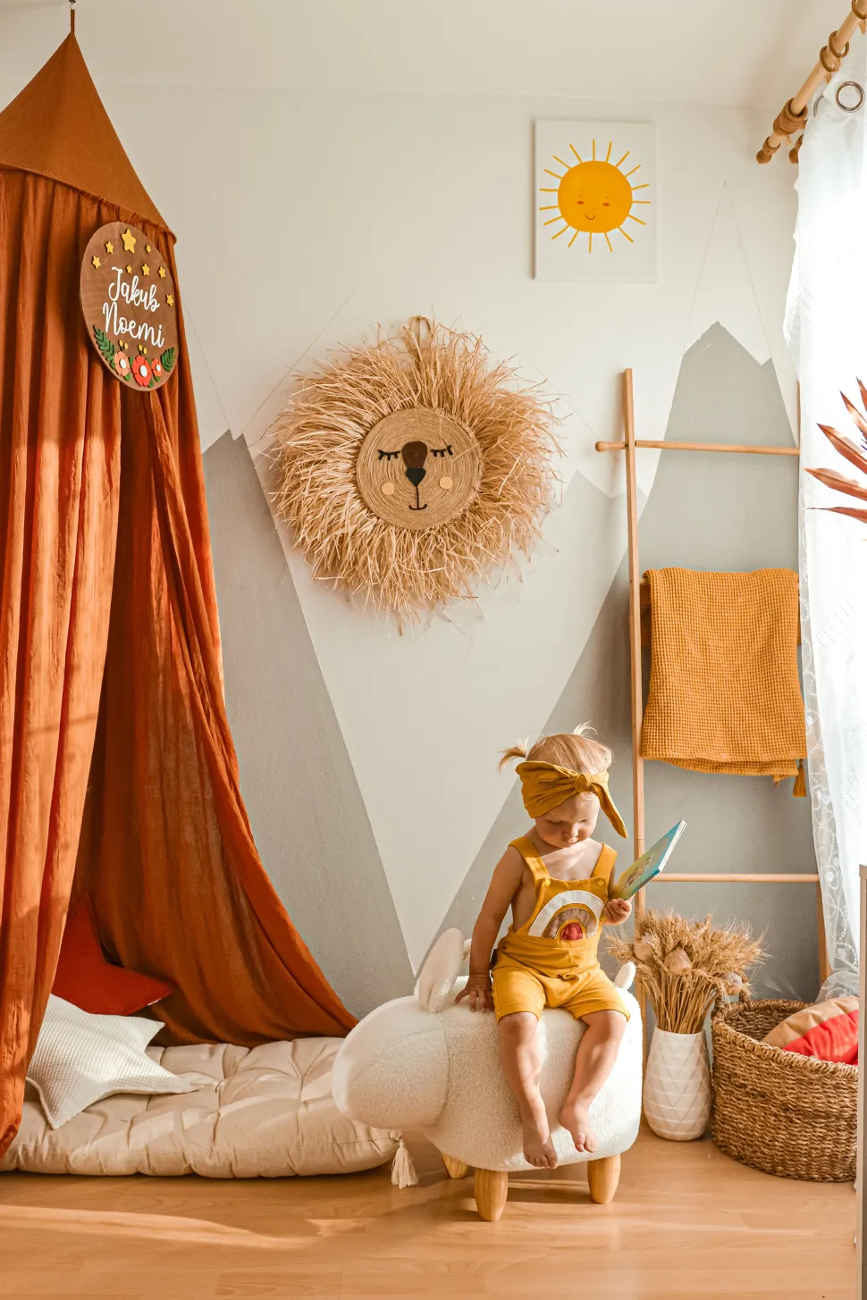 Tamborete Em Tecido Branco Bunny