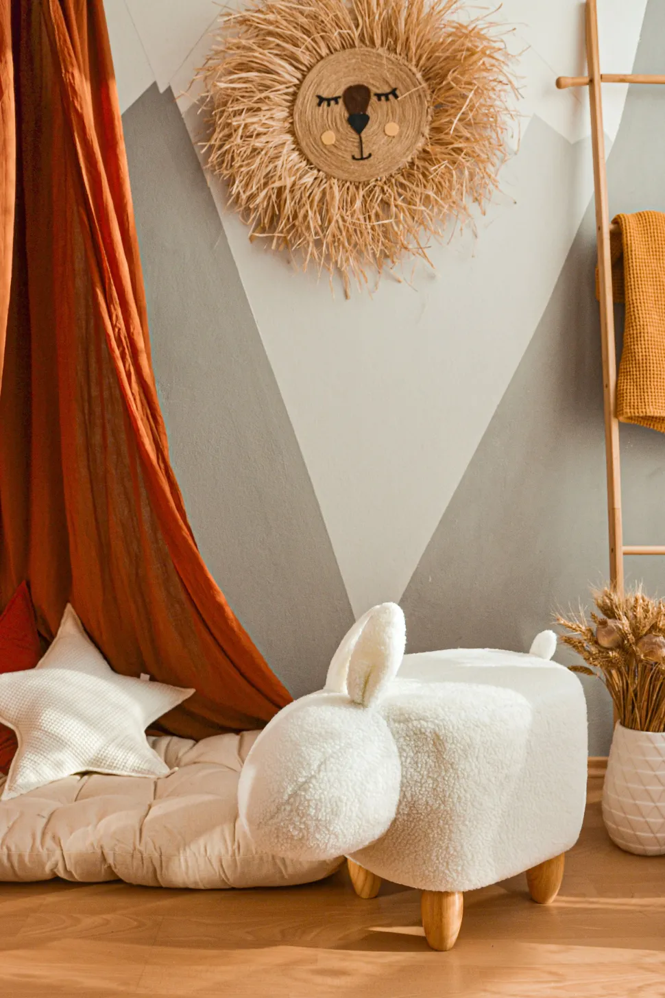 Tamborete Em Tecido Branco Bunny