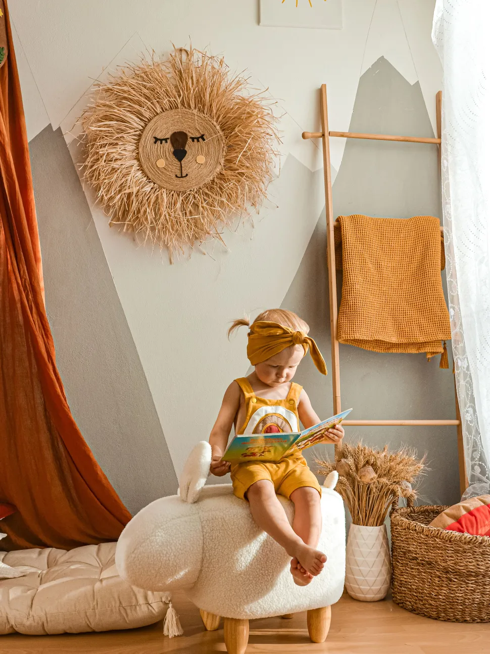 Tamborete Em Tecido Branco Bunny