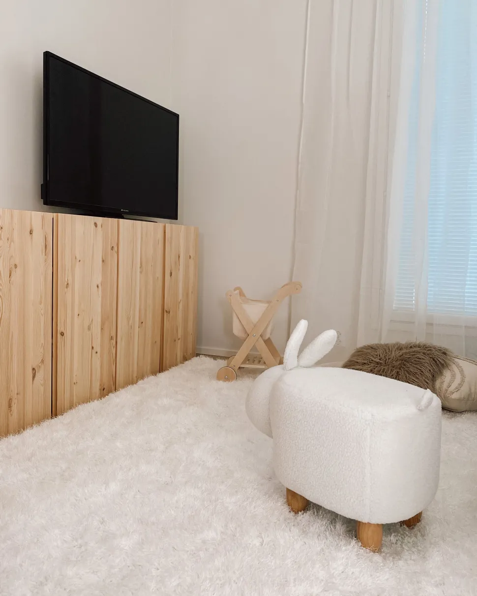 Tamborete Em Tecido Branco Bunny