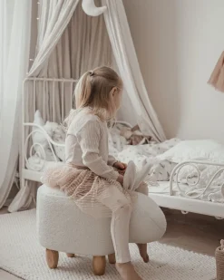 Tamborete Em Tecido Branco Bunny