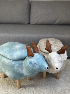 Tamborete Em Tecido Creme Com Arrumação Reindeer