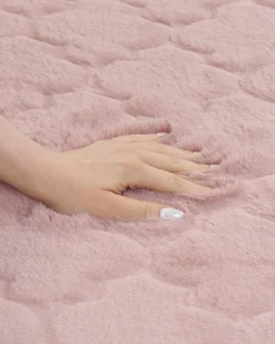 Tapete De Pele Sintetica De Coelho Rosa 160 X 230 Cm Gharo