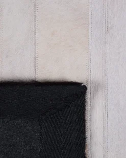 Tapete Em Pele Genuina Preta E Creme 160 X 230 Cm Dalyan