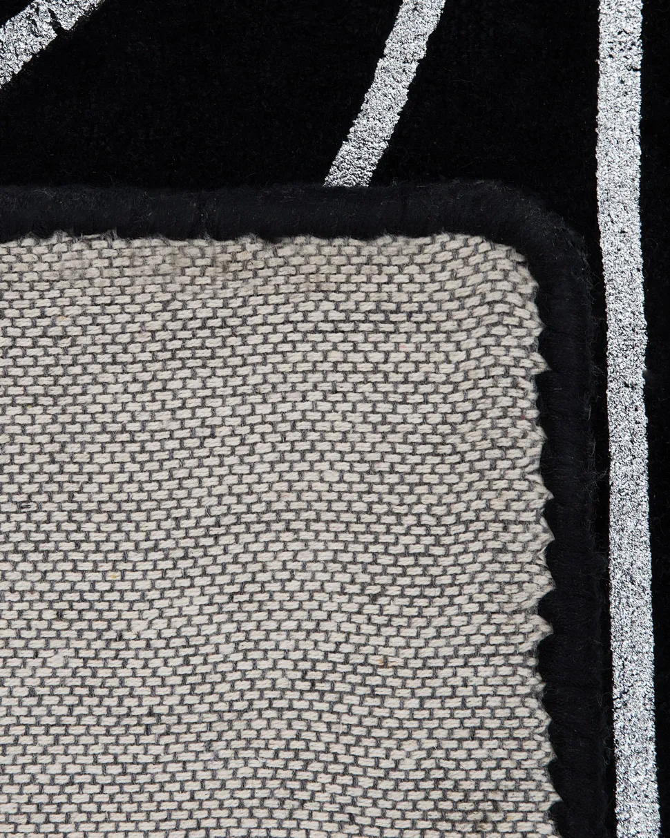 Tapete Em Viscose Preta 160 X 230 Cm Sibel