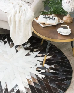 Tapete Redondo Em Pele Genuina Preta E Branca 140 Cm Keles